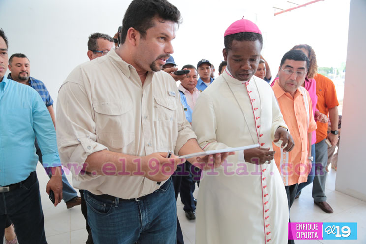 Nuncio Apost&oacute;lico recorre avances de Museo San Juan Pablo II